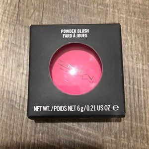 MAC powder blush “Let’s be friends”